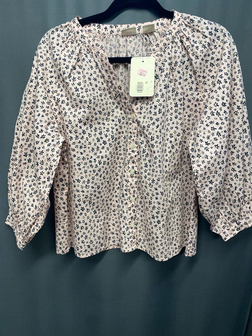 Levi’s The Everyday Blouse NWT size small (b45)